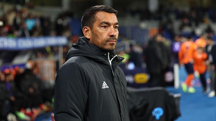Beşiktaş’ta van Bronckhorst 2 oyuncunun üstünü çizdi! Golcü ve kanat takviyesi