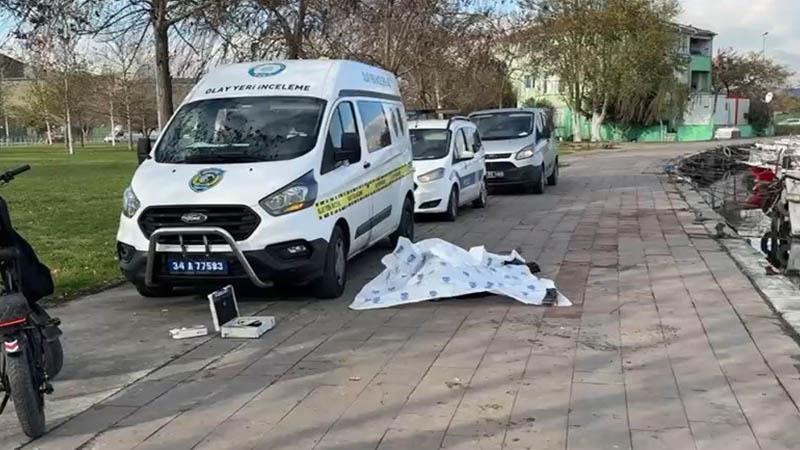 Küçükçekmece’de teknede ceset bulundu