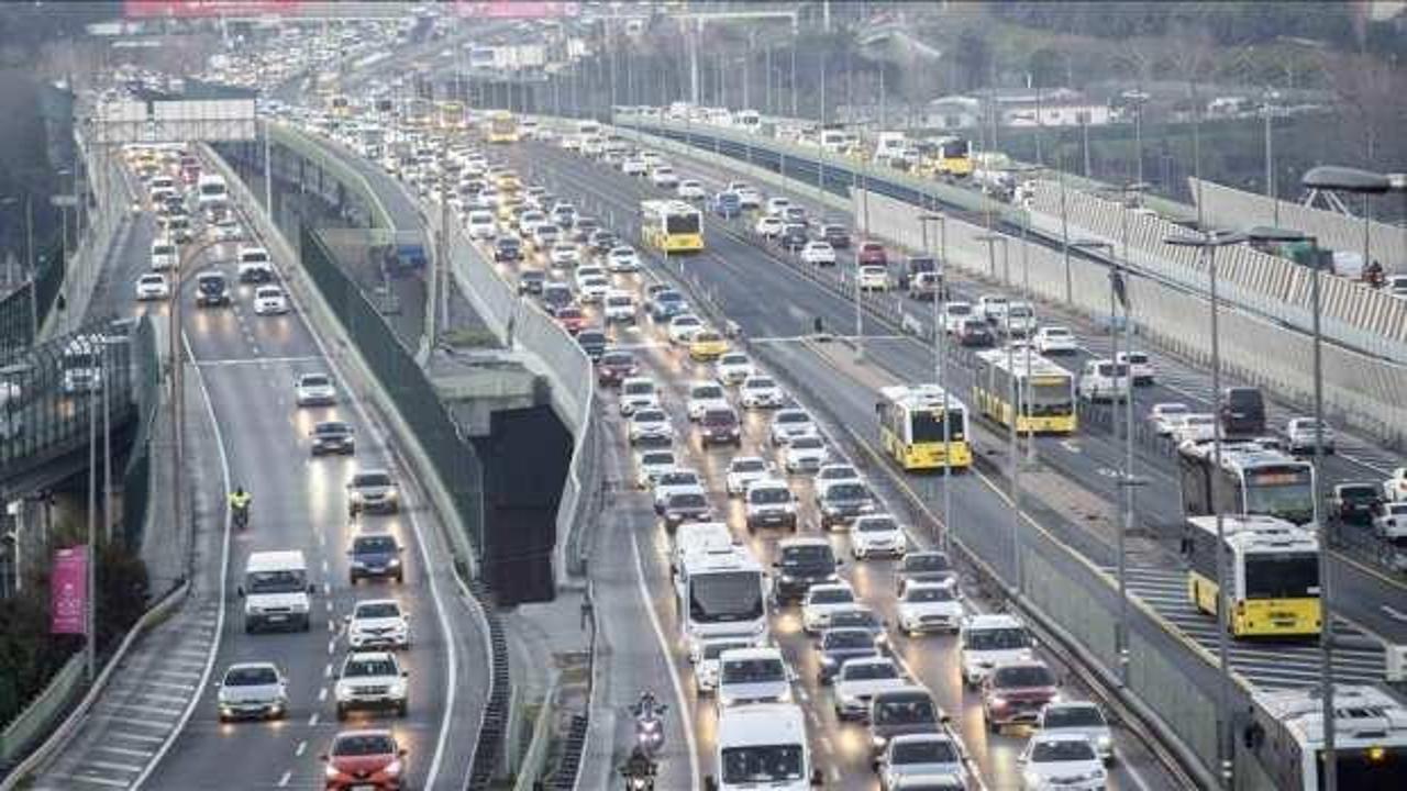 Ara tatil bitti, İstanbulluların çilesi başladı
