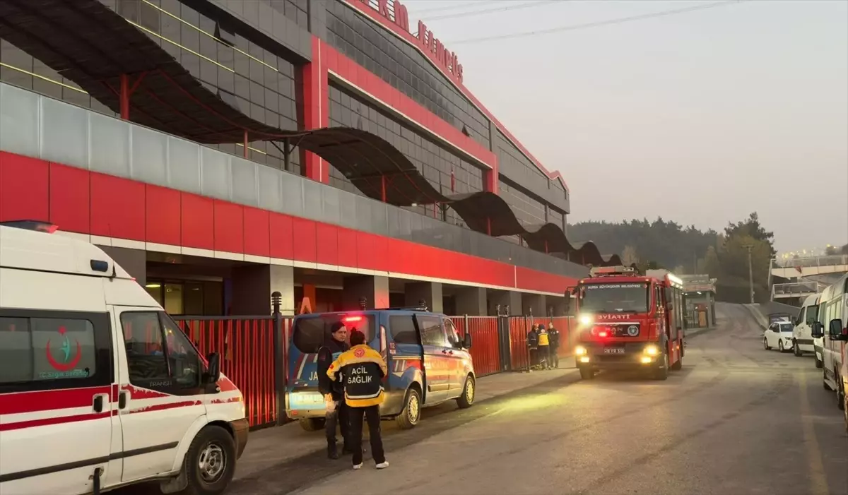 Bursa’daki Özel Okulda Yangın: Bir Ceset Bulundu