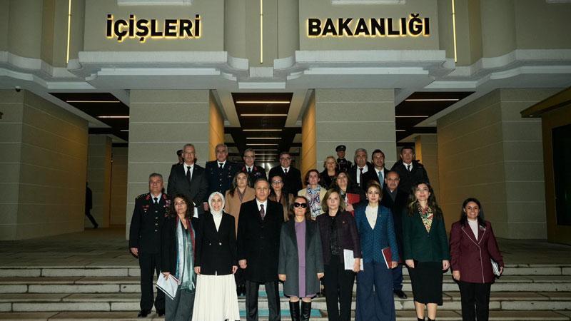 Bakan Yerlikaya: Bu yıl KADES’e gelen ihbar sayısı 1 milyon 420 bin 66