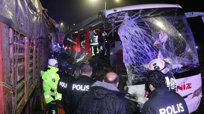 Denizli’deki otobüs kazasında yaralanan İngiliz kadın 3 gün sonra öldü