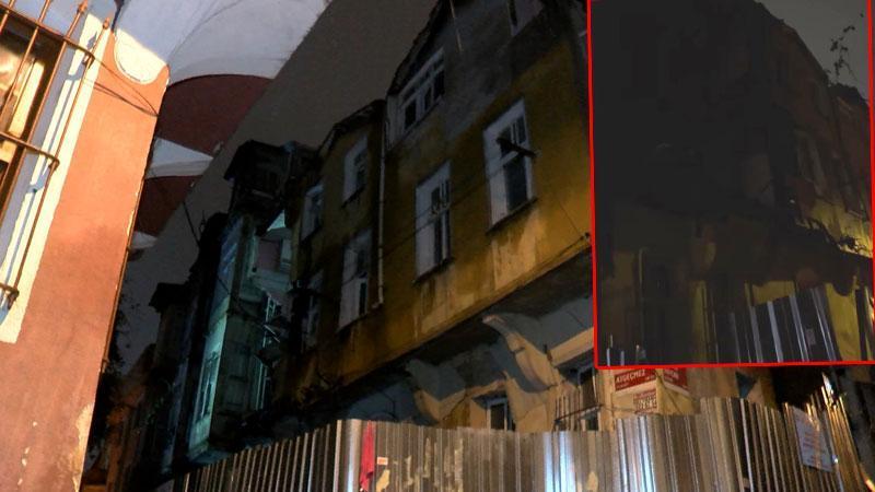 Fatih’te metruk binada çökme meydana geldi; 3 bina tahliye edildi