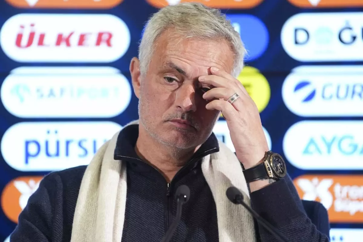 Fenerbahçe’den bedavaya gönderdiği yıldız, Mourinho’yu pişman etti