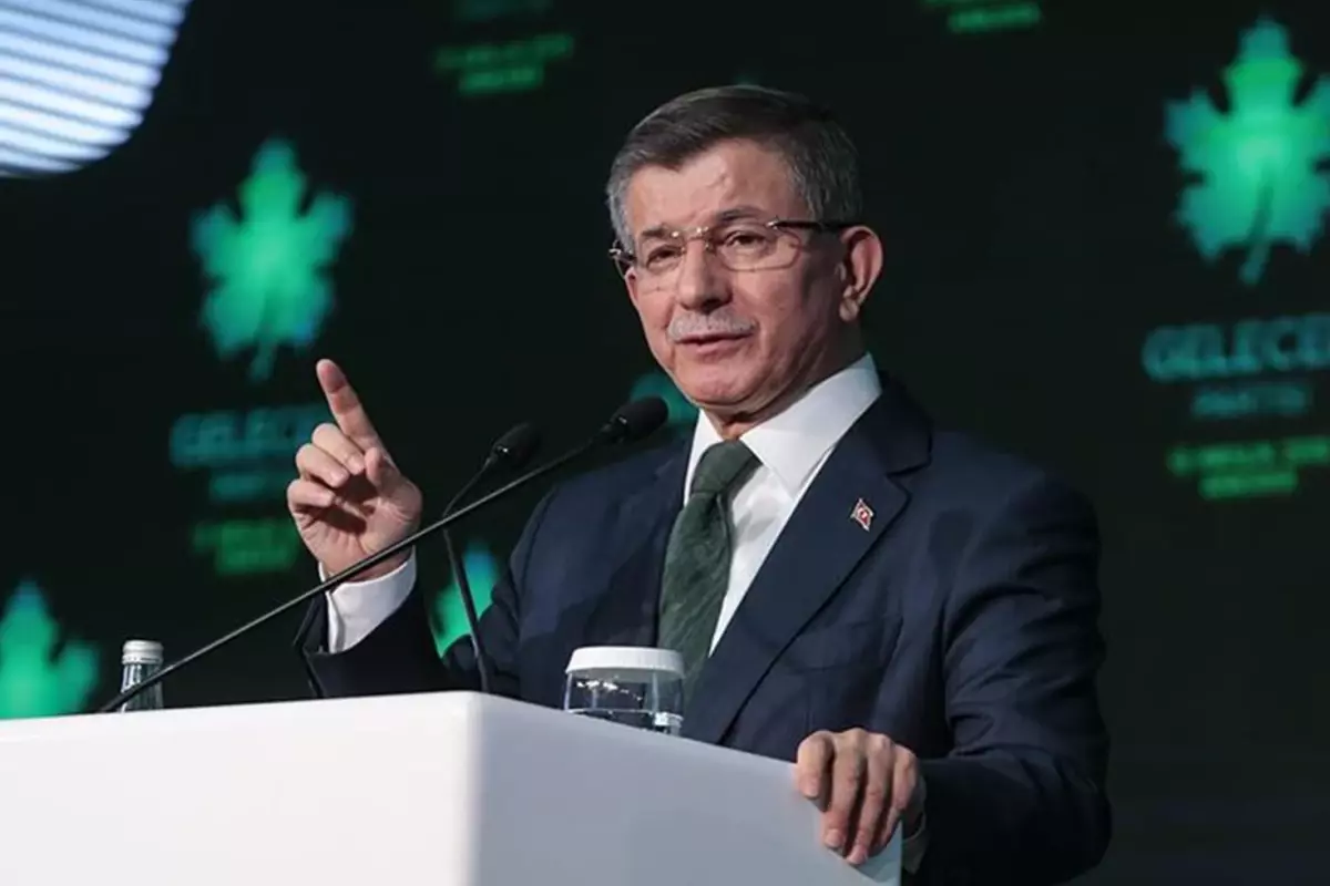 Ahmet Davutoğlu’ndan dikkat çeken İmralı çıkışı