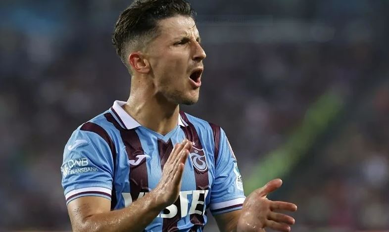 Trabzonsporlu futbolcu sözleşmesini tek taraflı olarak feshetti