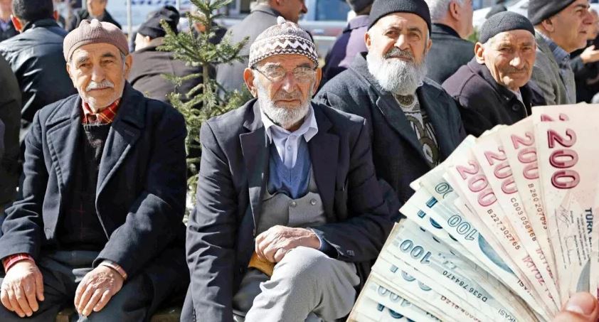 Emekli bayram ikramiyelerine düzenleme geliyor!