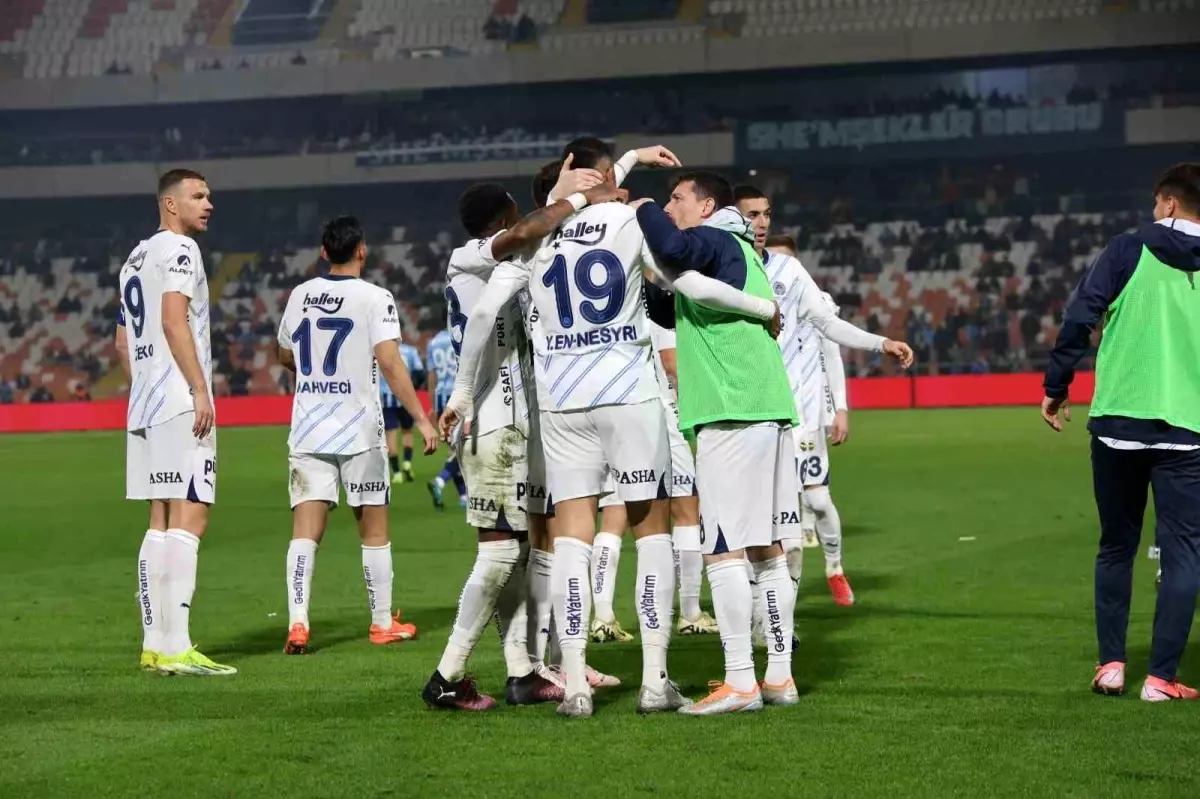 Fenerbahçe, Adana Demirspor’u 4-0 Yendi