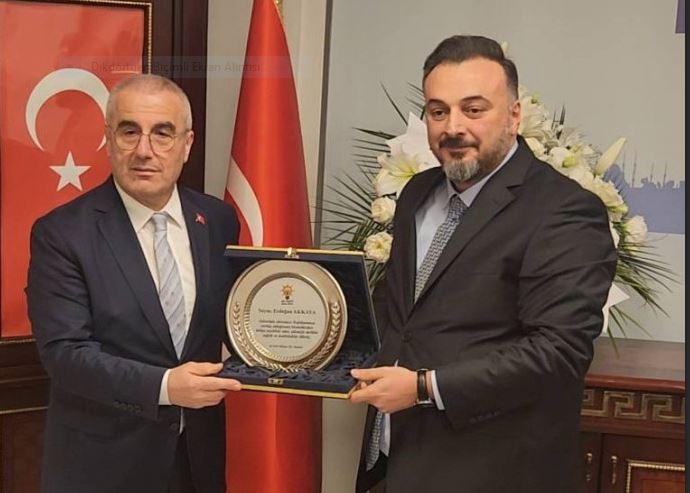 AK Parti Maltepe’de Devir Teslim Töreni Gerçekleşti