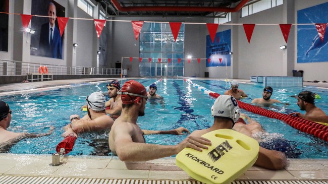 Ümraniye Belediyesi yüzme havuzlarında 5 yılda 60 bin üyeye hizmet verdi