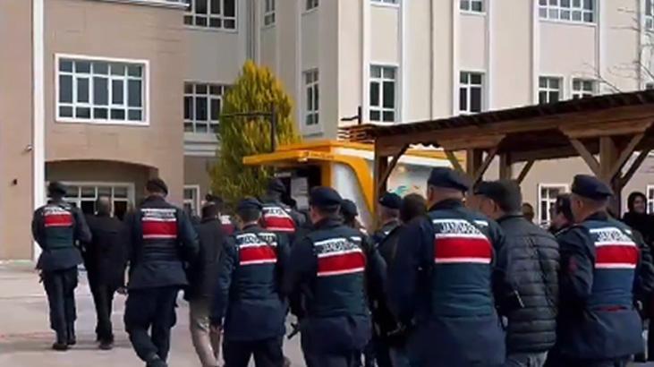 22 ilde FETÖ’ye ‘Kıskaç’ operasyonları: 24 tutuklama