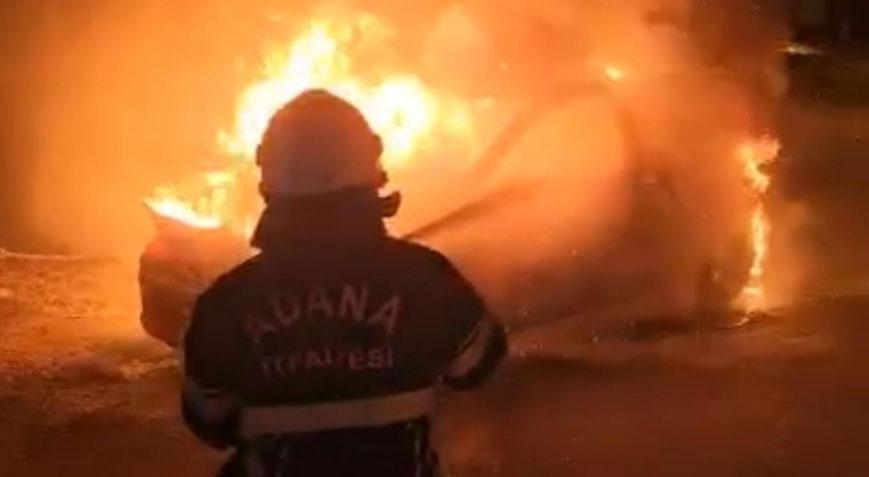 ‘Psikolojim bozuk’ diyerek annesinin arabasını yaktı