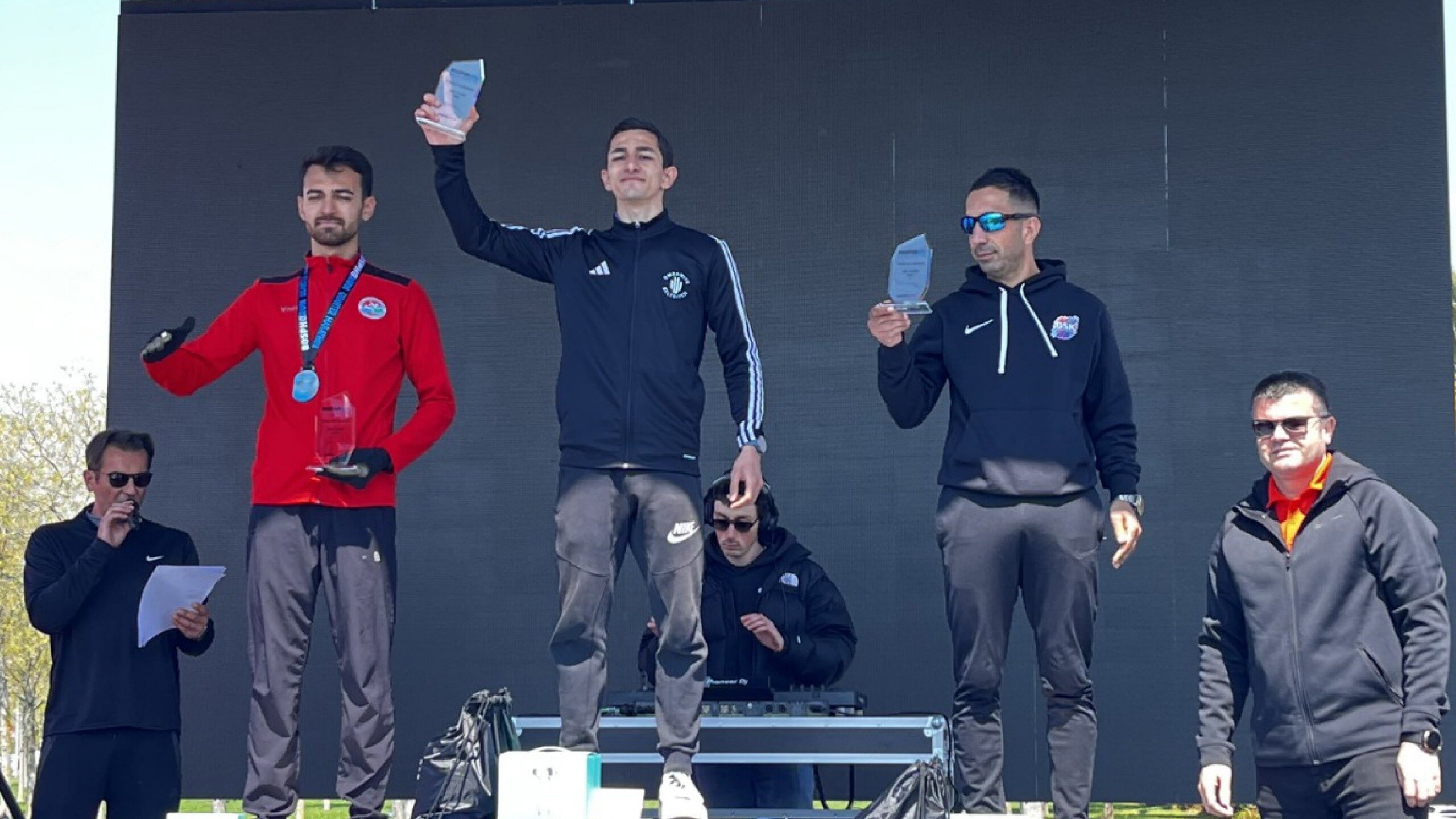 Ümraniyeli Sporcu Bosphorus Çeyrek Maratonu’nda Şampiyon Oldu