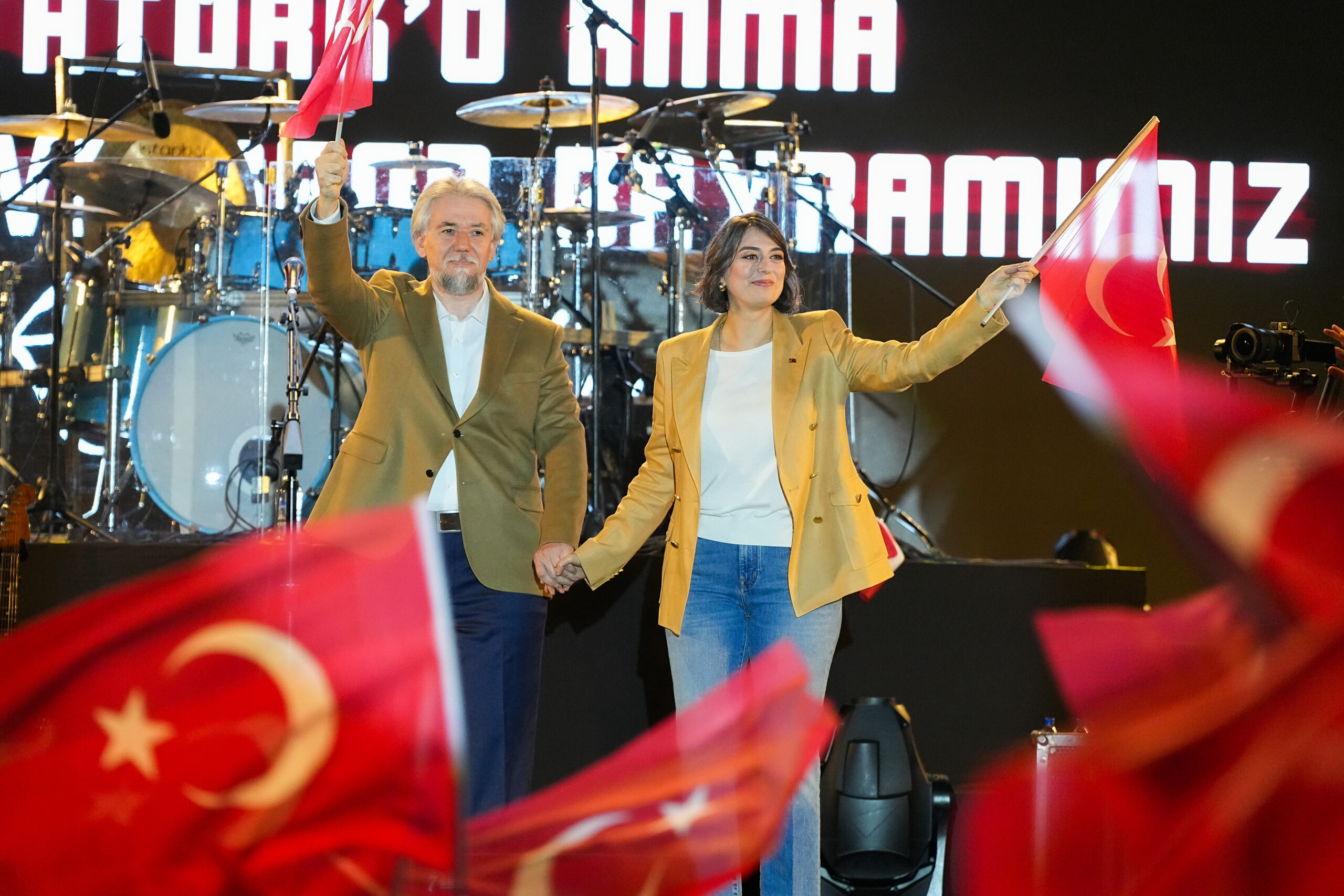 BAYRAM ÜSKÜDAR’DA ÇOŞKUYLA KUTLANDI