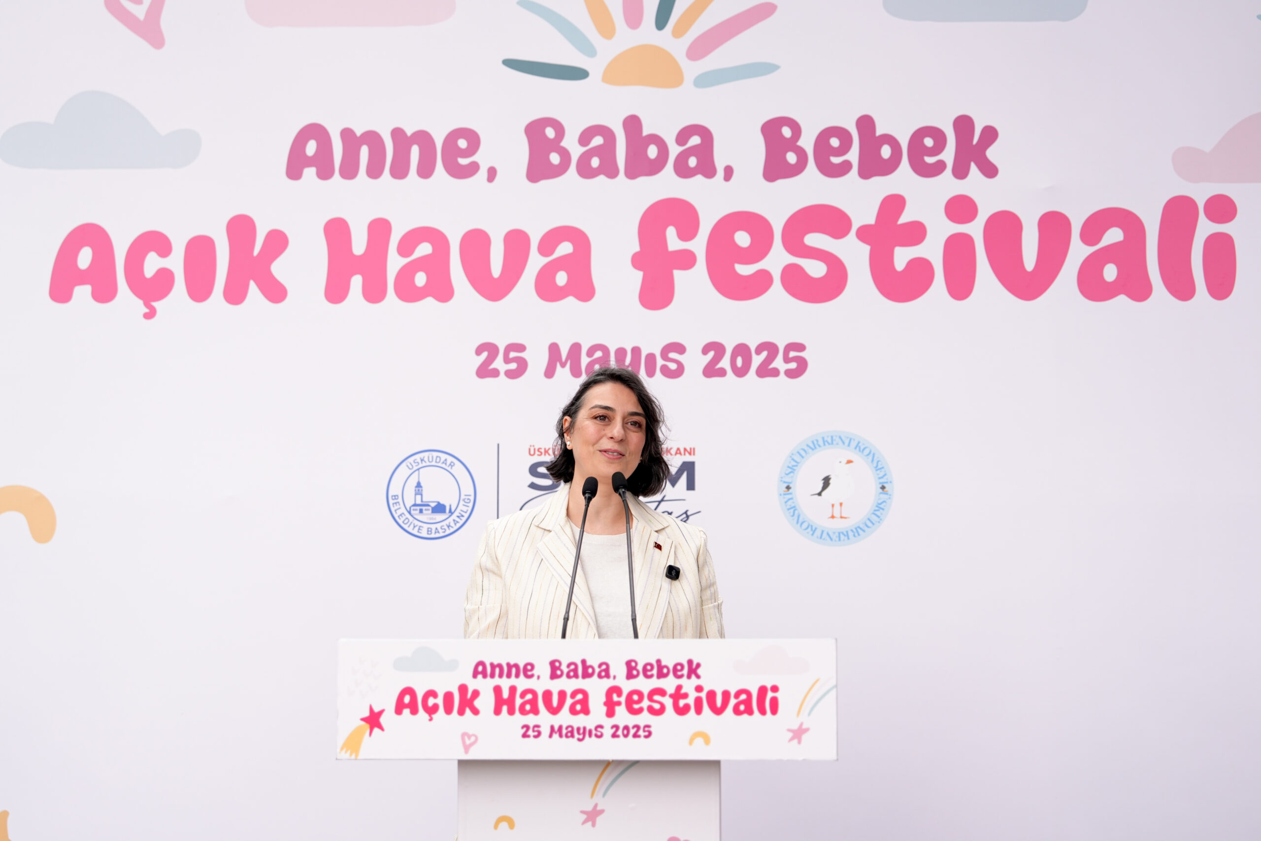 ÜSKÜDAR’DA ”ANNE, BABA, BEBEK AÇIK HAVA FESTİVALİ’’ DÜZENLENDİ