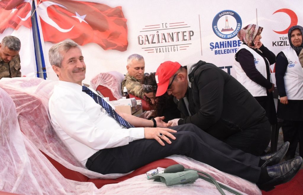 Tahmazoğlu’ndan kan bağışına davet