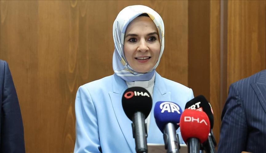 Bakan Göktaş: Bugün itibarıyla ödemeler annelerin hesabına aktarılıyor