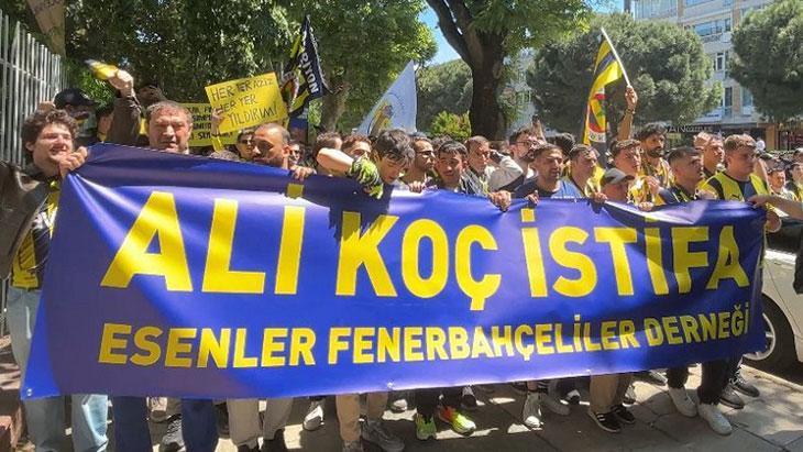 Fenerbahçeli taraftarlardan Başkan Ali Koç ve yönetime protesto! ‘İstifa’ tezahüratları