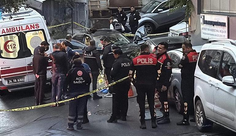 Kağıthane’de ölüm pususu! Otomobile kurşun yağdırdılar: 1 ölü
