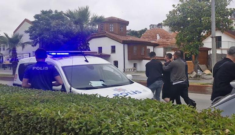 Zonguldak'ta maganda dehşeti! Gül vermek istedi, reddedilince bıçak gösterdi