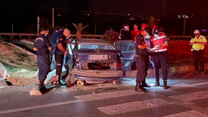 Aydın’da feci kaza! 2 otomobil çarpıştı: 2 ölü, 3 yaralı