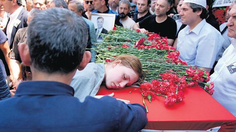 Koca yürekli Ferdi Başkana ağıtlarla veda! 'Onun kalbi bende'