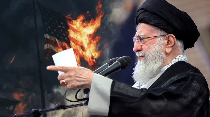 Hamaney’den saldırı sonrası ilk açıklama! ‘Yanan ABD bayrağı’ ile mesaj verdi…