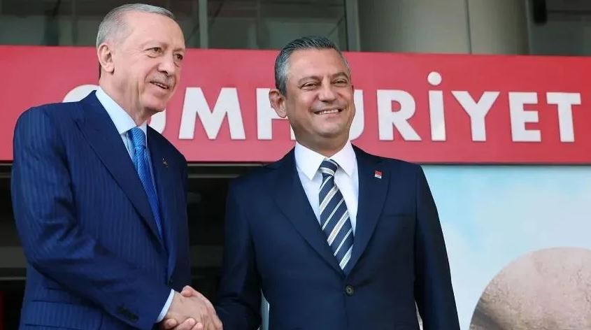 Özgür Özel’den Erdoğan’a ‘destek’ sözü! ‘Ne kadar sert tutum gösterirse o kadar arkasındayım…’