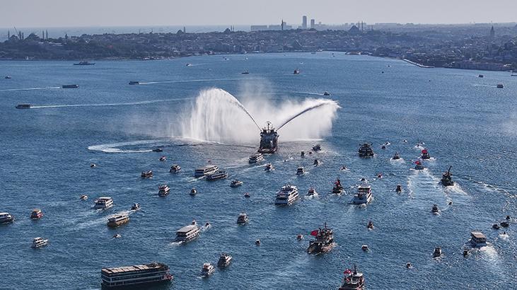 Boğaz'da 15 Temmuz korteji! 253 şehidin anısına 253 tekne