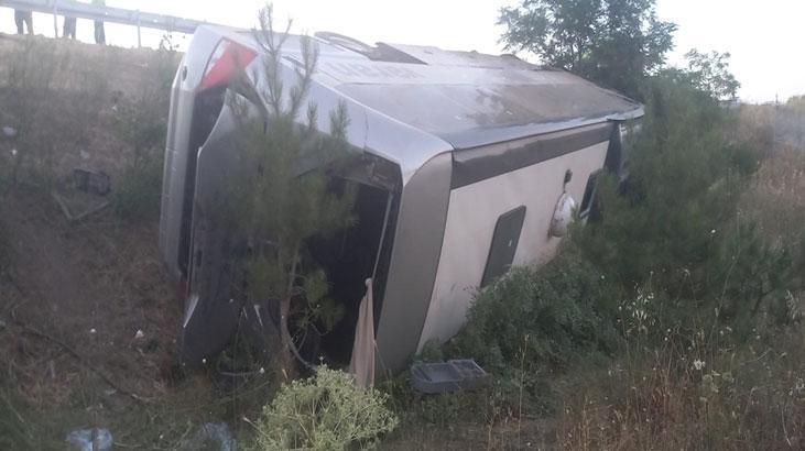 Balıkesir’de yolcu otobüsü şarampole yuvarlandı: 27 yaralı