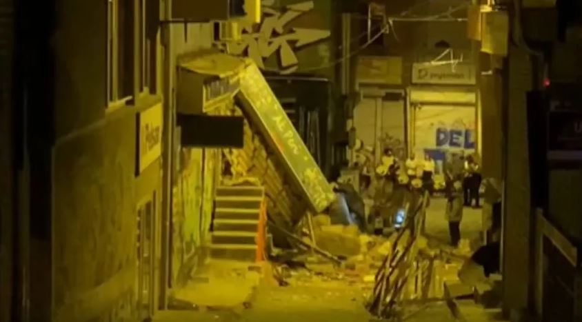 Beyoğlu’nda patlama sonrası bina çöktü! Valilikten açıklama geldi…