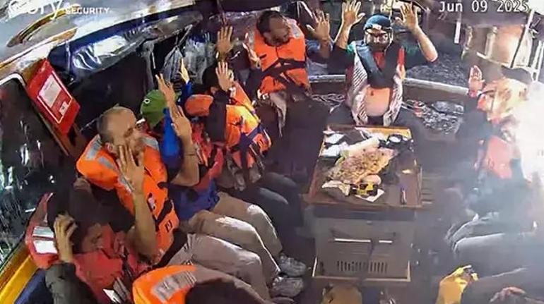 Özgürlük Filosu'nun yeni yardım gemisi 'Handala' İtalya'dan hareket etti