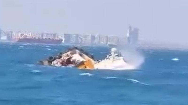 Zeytinburnu’nda alabora olan tekne battı: 4 kişi kurtarıldı
