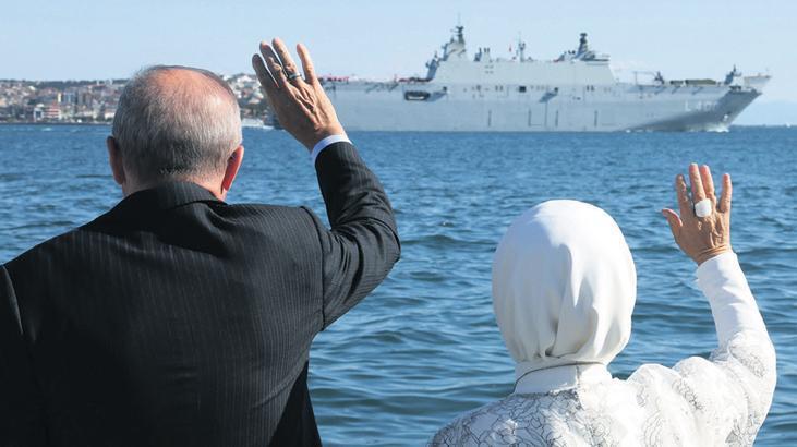 Cumhurbaşkanı Erdoğan Dolmabahçe’den selamladı