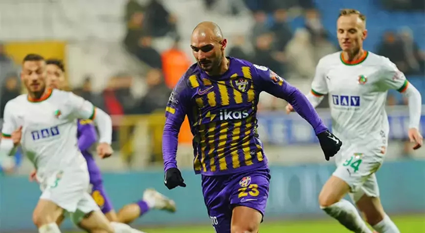 Galatasaray ve Eyüpspor Arasında Ahmed Kutucu Transferinde Pürüz Çıktı!