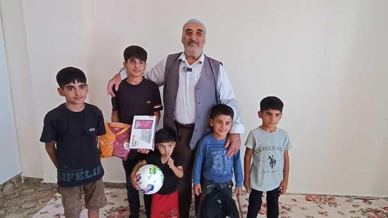 14 yaşındaki Ömer çöpte servet buldu! ‘Altınları görünce çok şaşırdım’
