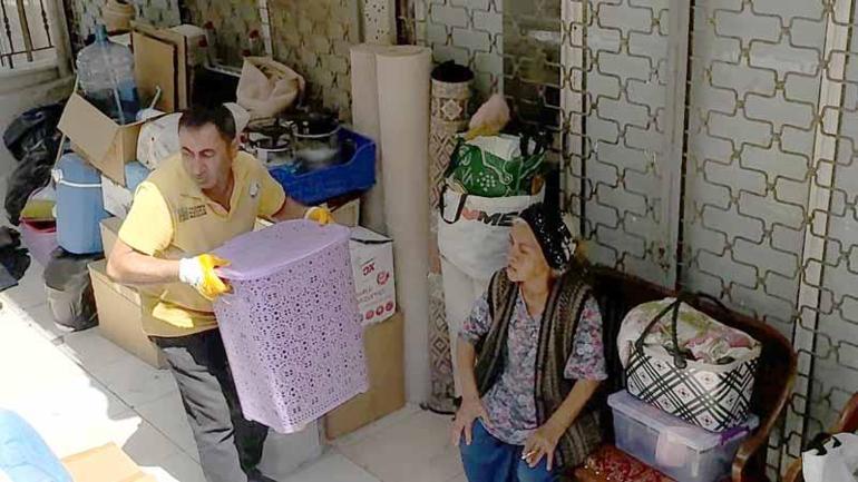 Avcılar'da ev sahibinin eşyalarını sokağa attığı kadın otele yerleştirildi