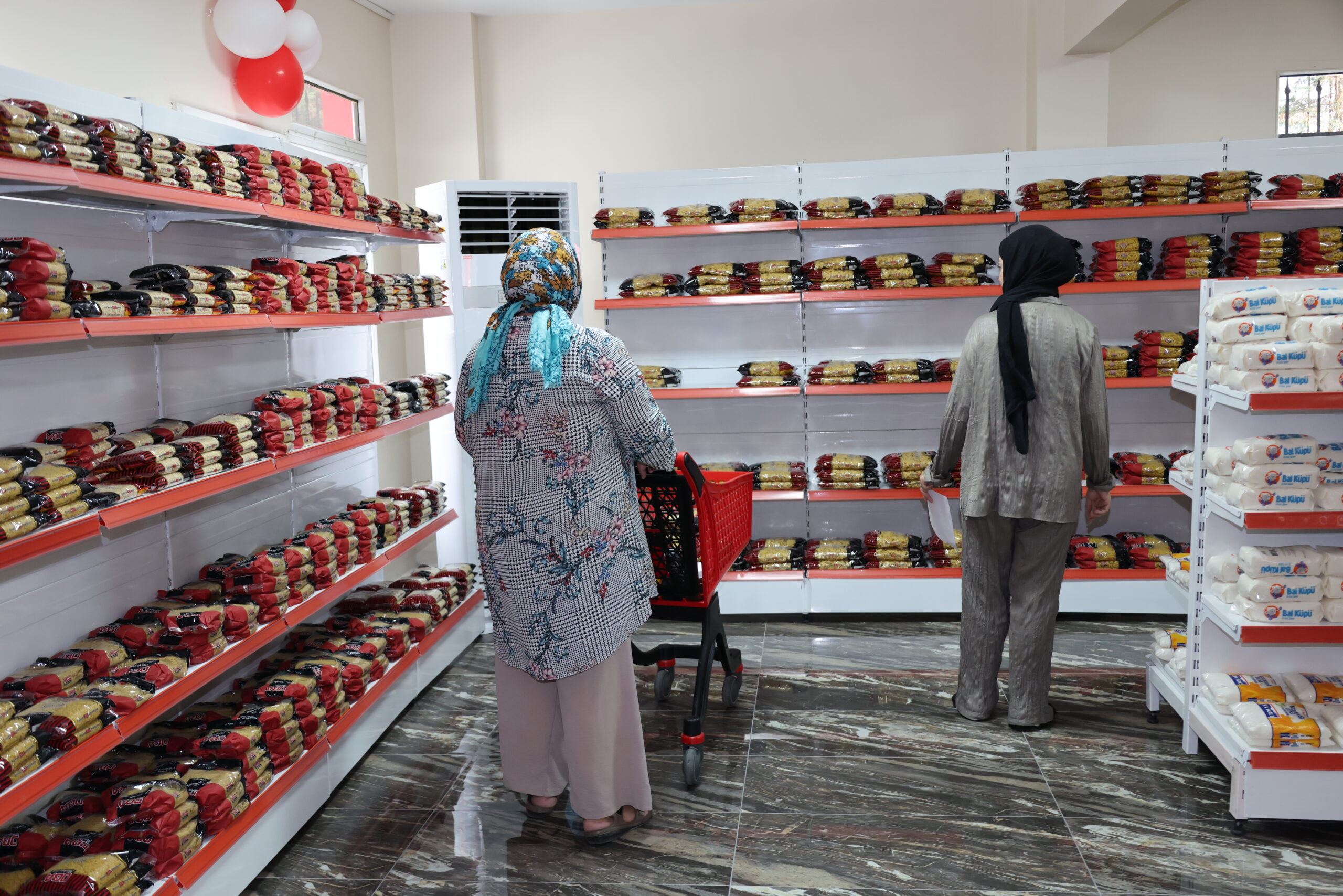 Çekmeköy’ün 2. Sosyal Marketi açıldı