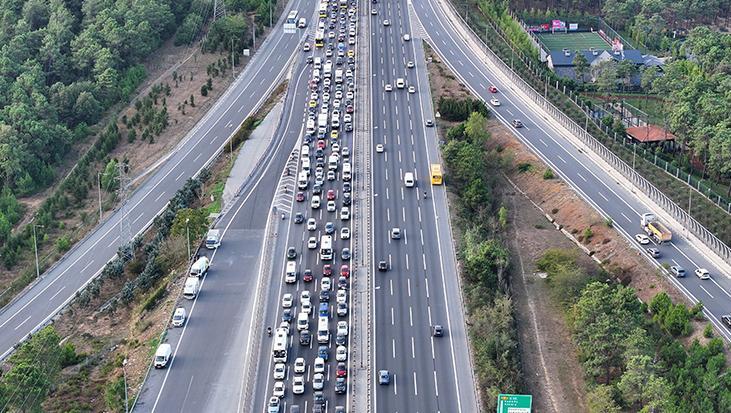 İstanbul’da ilk iş günü trafik yoğunluğu!