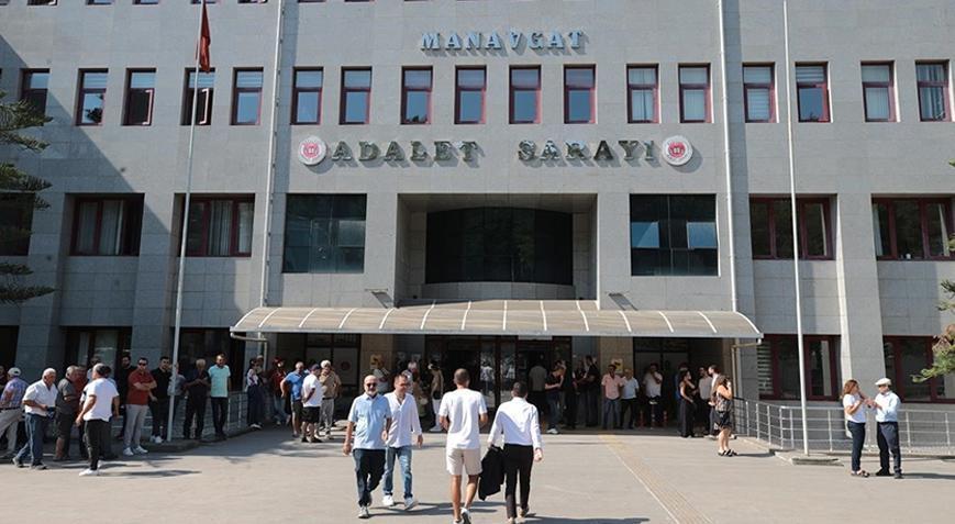 Manavgat Belediyesi’ne yönelik ‘rüşvet’ soruşturması! 2 kişi tahliye edildi