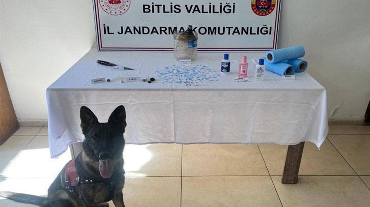 Tam 250 peçeteye emdirilmiş! 300 bin TL’lik uyuşturucu ele geçirildi