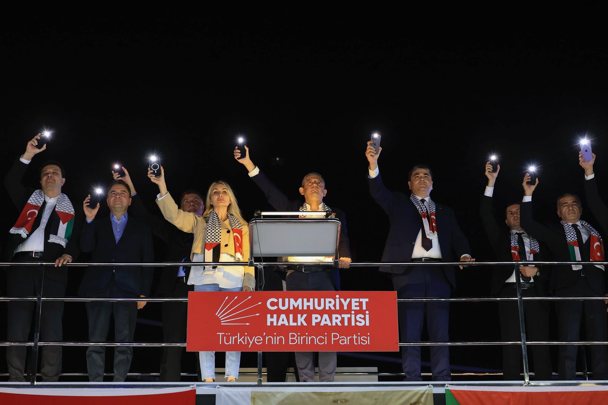 CHP’de Filistin mitingi… Özgür Özel’den Erdoğan’a tarihi çağrı!