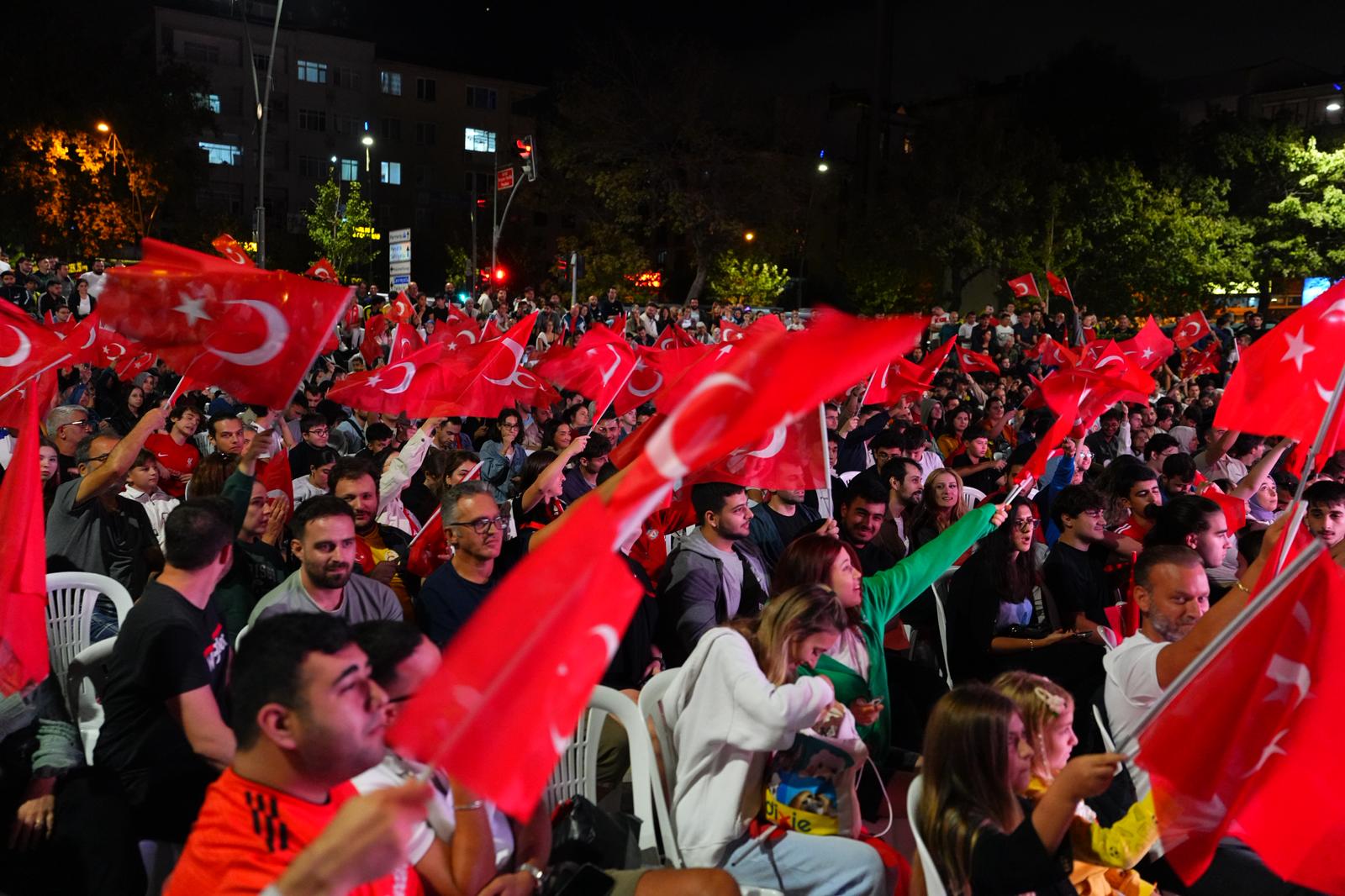Kartal’da Final Heyecanı Meydanlara Taştı