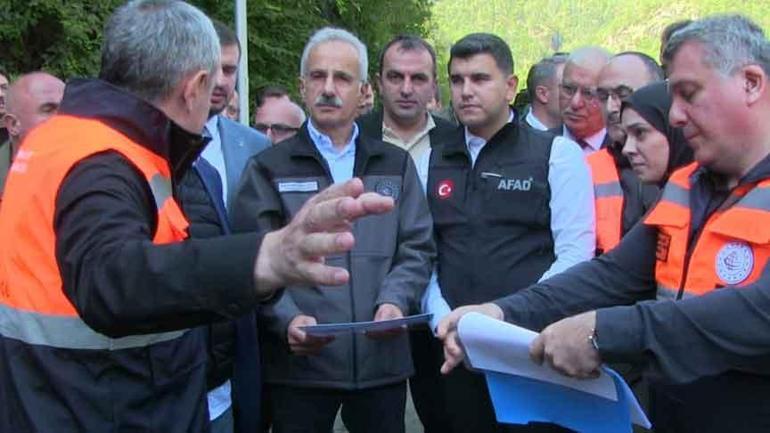 Rize’de felaket sonrası kritik uyarı! ‘Dere yataklarına yaklaşmayın’