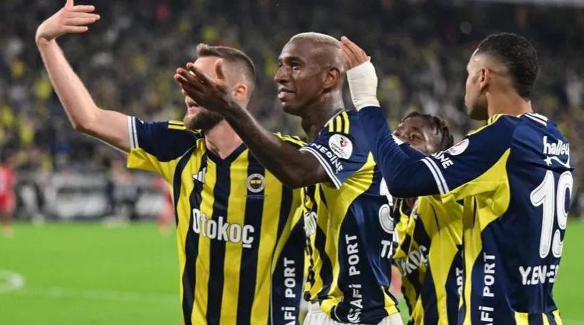 Kadıköy’de 3 puan sevinci
