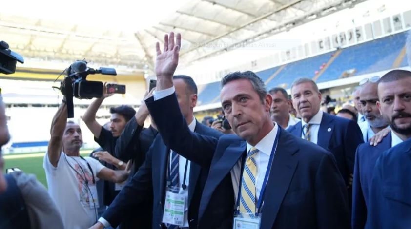 Ali Koç’tan veda mesajı: Her zaman Fenerbahçe’nin emrindeyim!