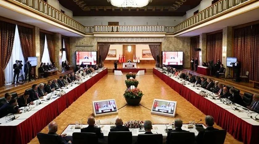 Süreç komisyonu bugün toplanıyor: Akademisyenler dinlenecek