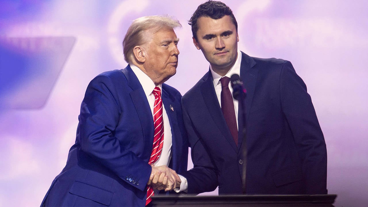 Trump destekçisi ünlü fenomen Charlie Kirk Utah’a silahlı saldırı…