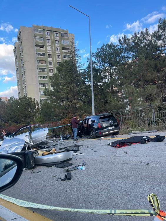Ankara'da feci kaza! Üniversite öğrencisi Gamze ikiye ayrılan otomobilde can verdi