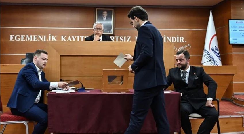 Bayrampaşa AKP’YE geçti!